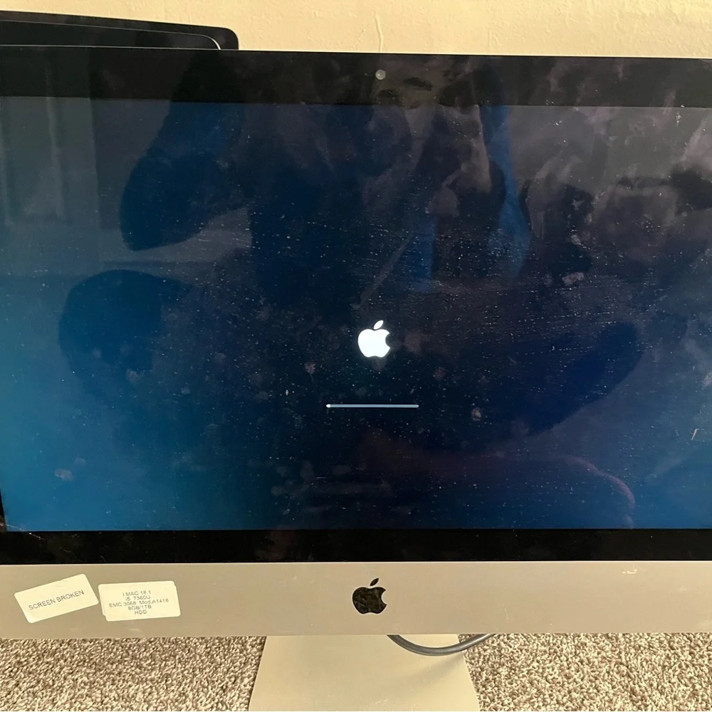 7 Apple iMac’s unknown condition